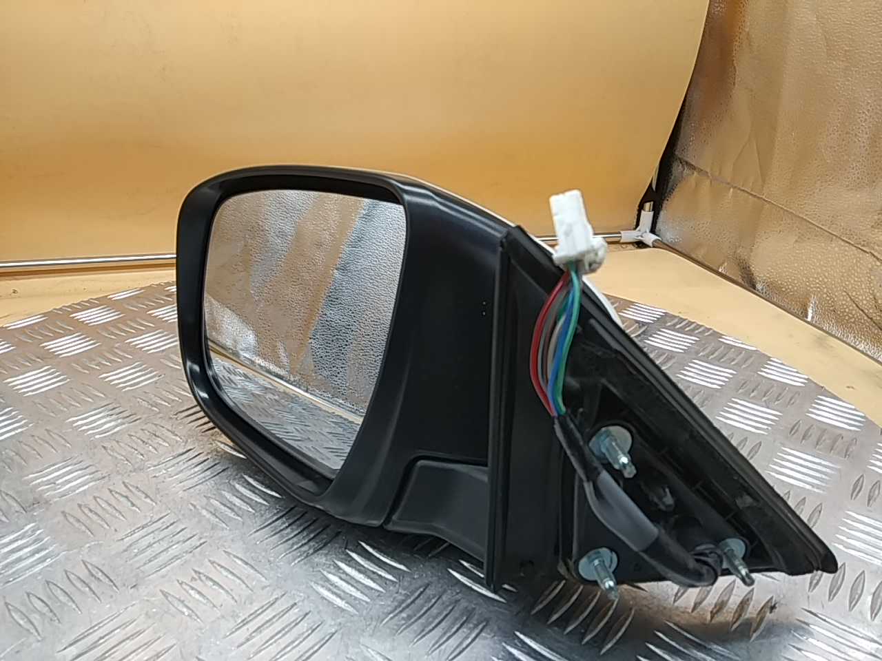 Зеркало левое электрическое