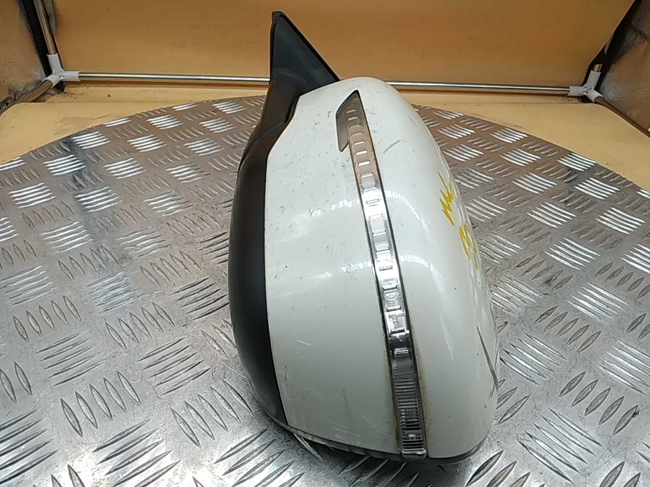 Зеркало левое электрическое