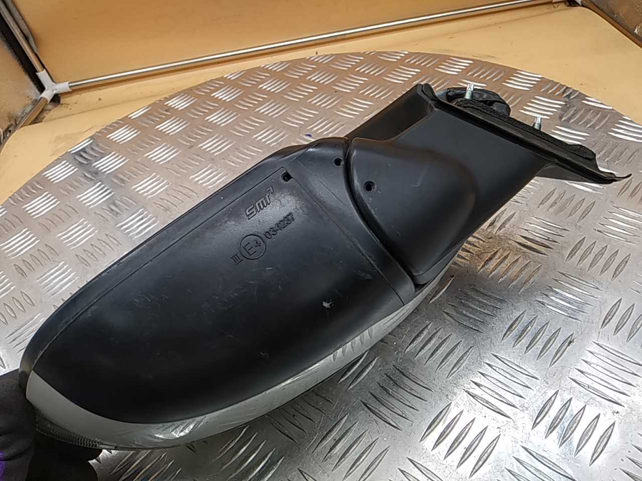 Зеркало левое электрическое