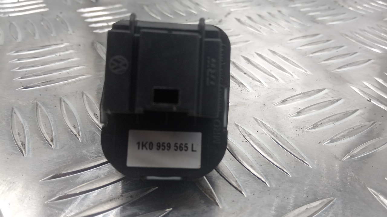 Переключатель регулировки зеркал