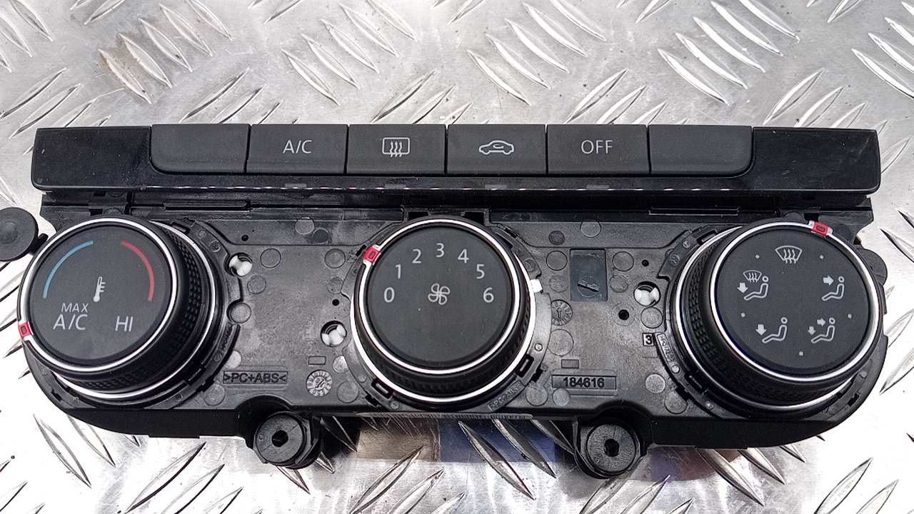 Блок управления климатической установкой