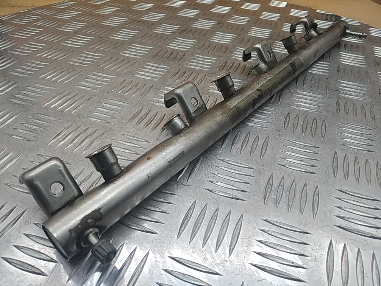 Рейка топливная (рампа)