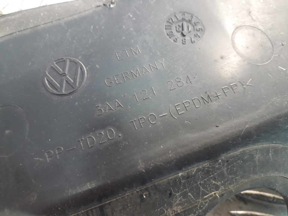 Воздуховод радиатора правый