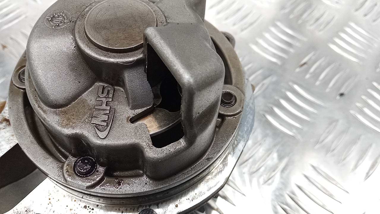 Насос масляный