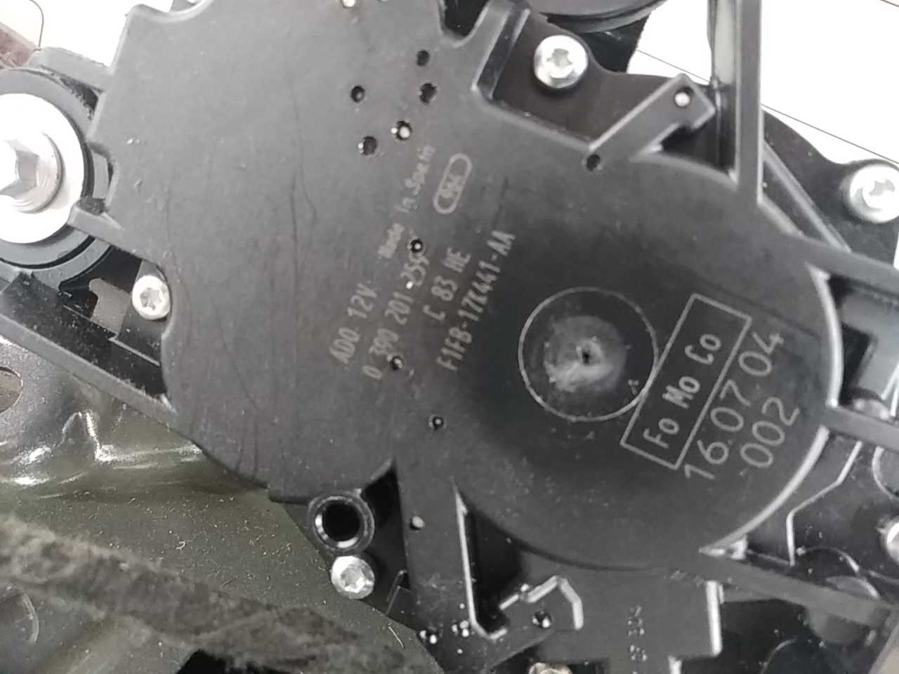 Моторчик стеклоочистителя задний