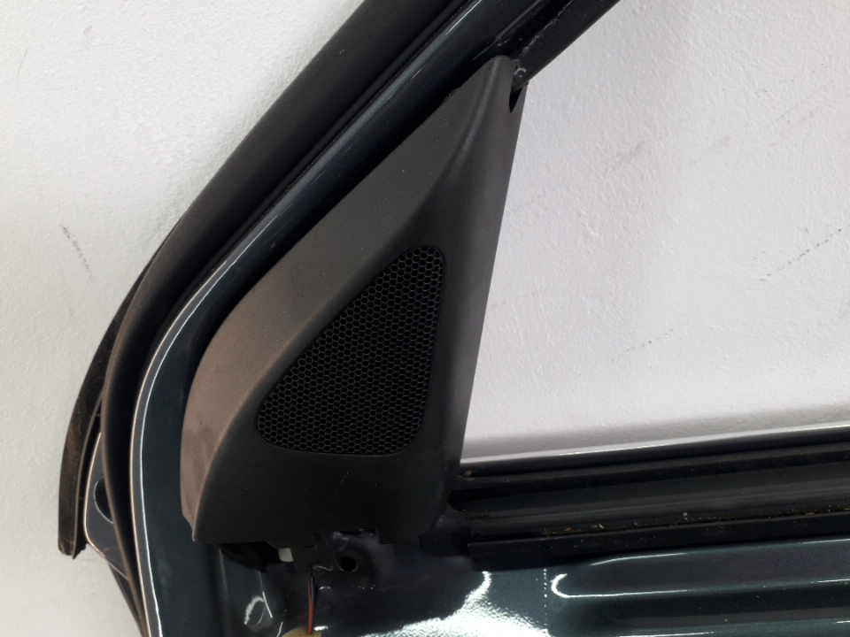 Накладка зеркала правого внутренняя