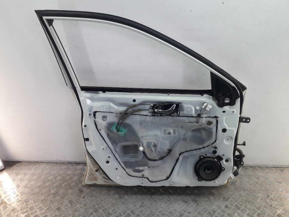 Стеклоподъемник электр. передний левый