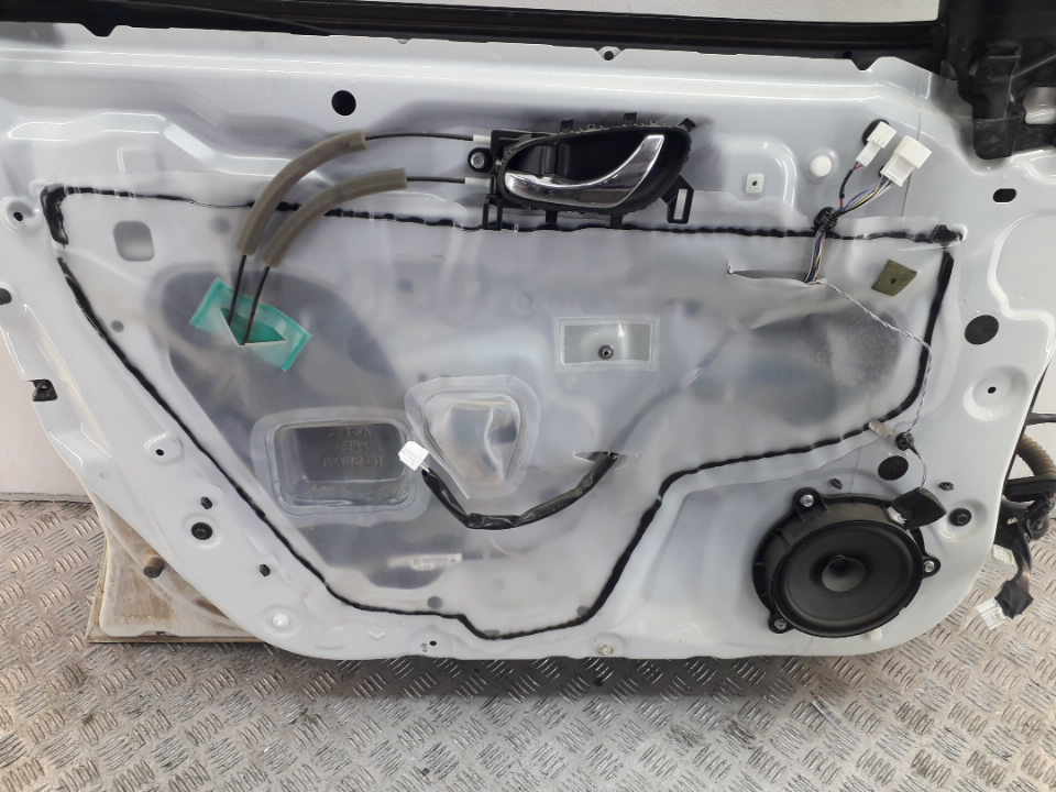 Стеклоподъемник электр. передний левый