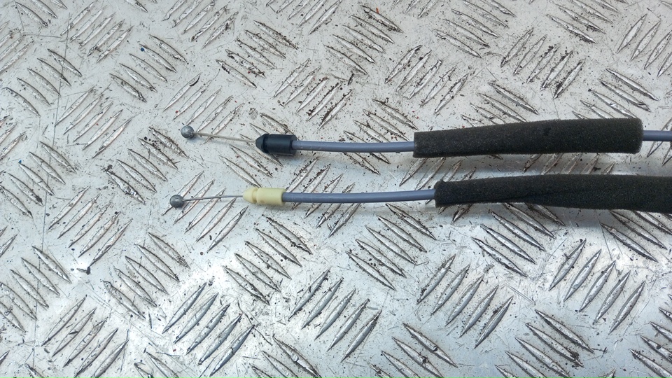 Замок двери задней левой