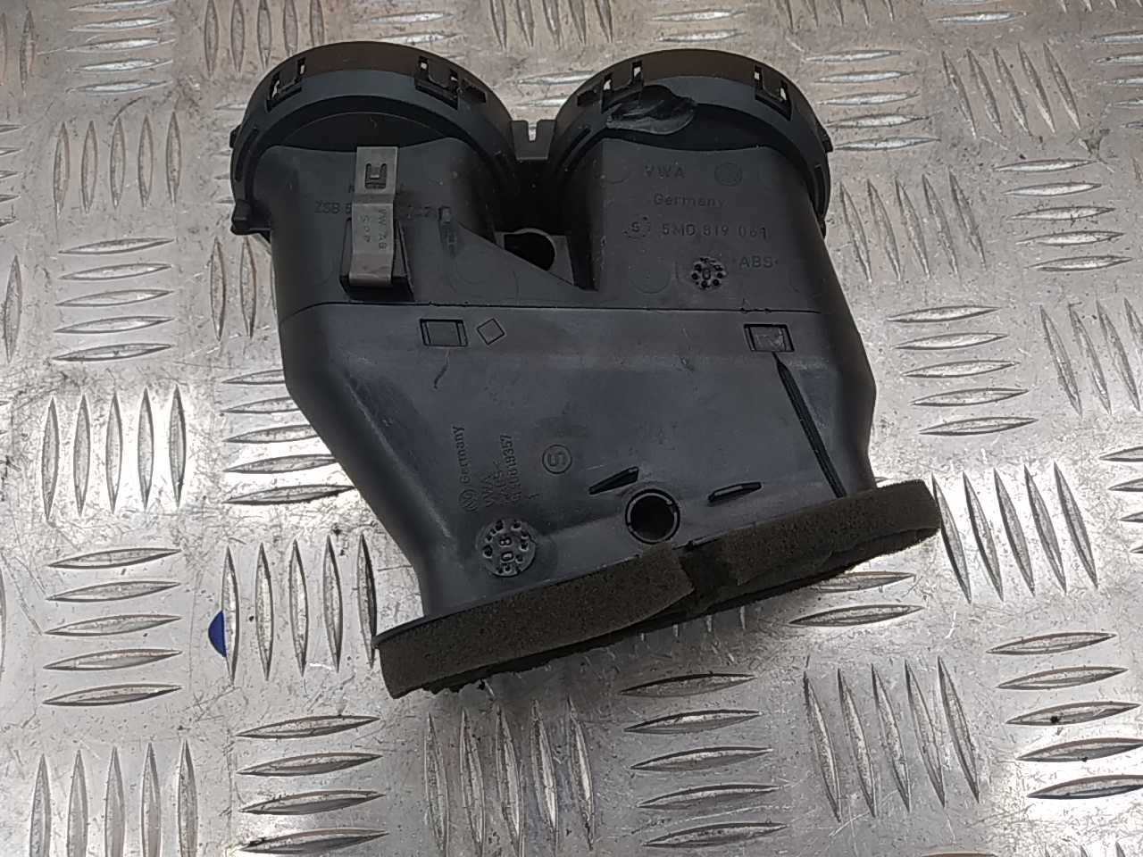 Дефлектор воздушный