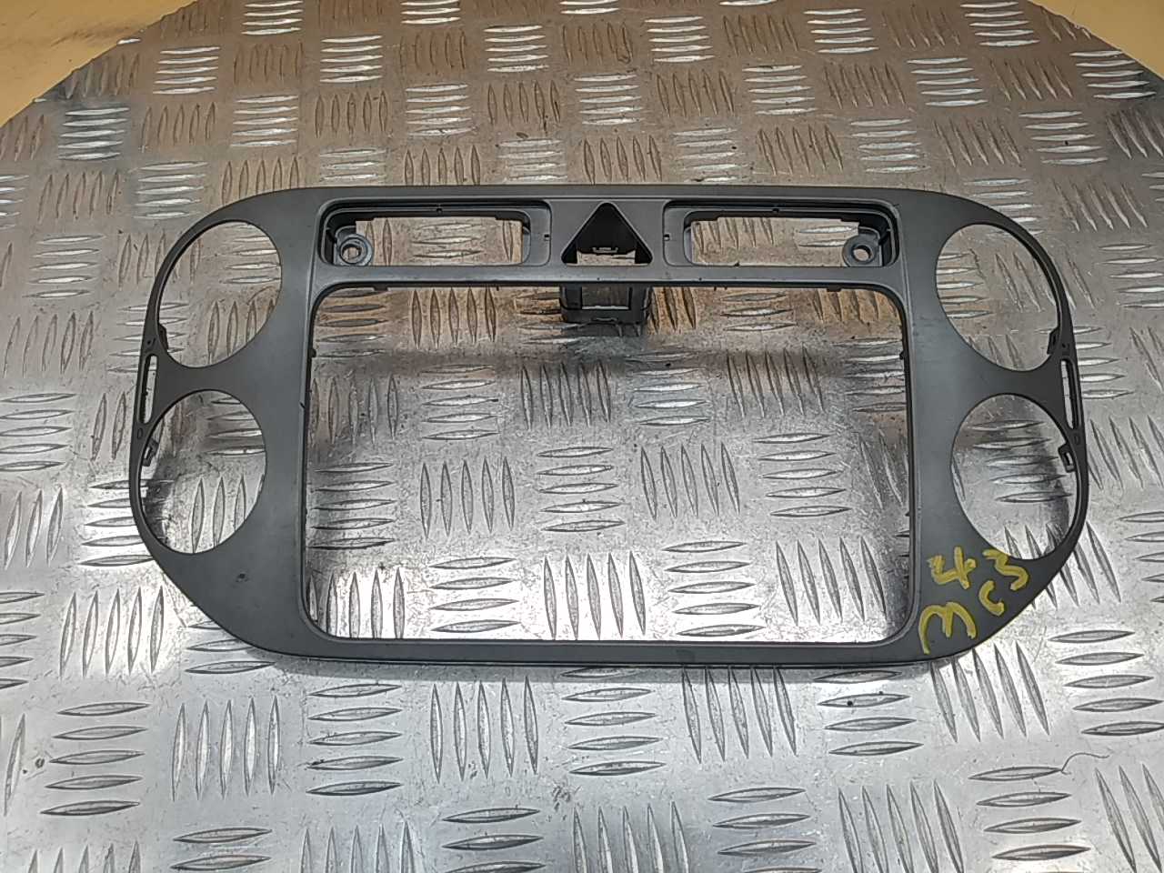 Рамка магнитолы