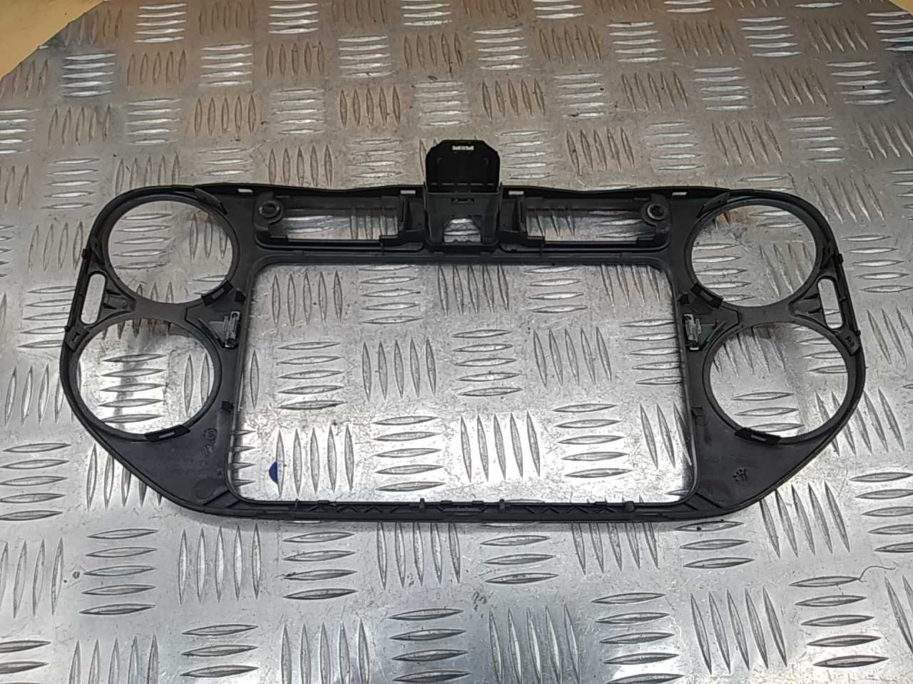 Рамка магнитолы