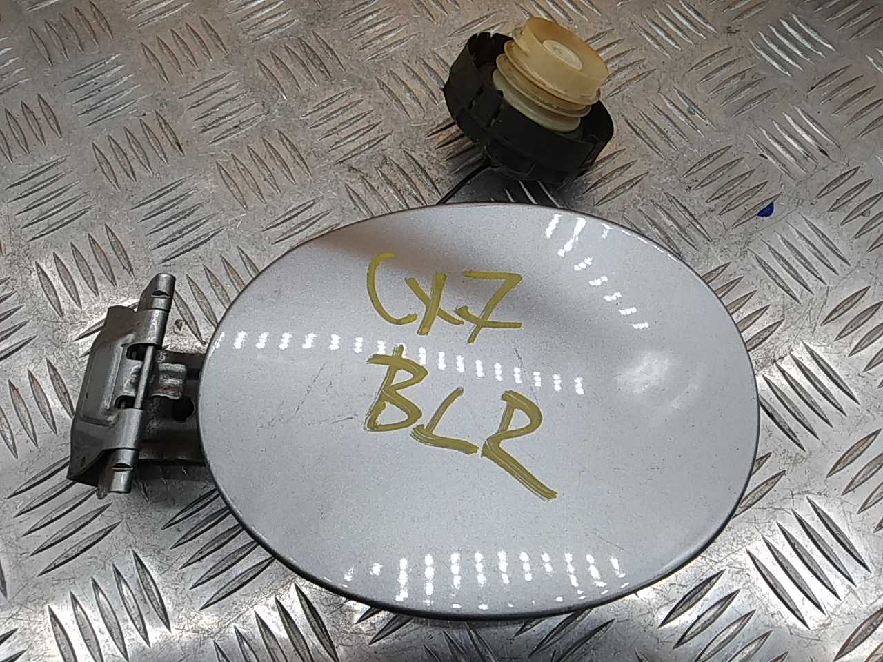 Лючок бензобака