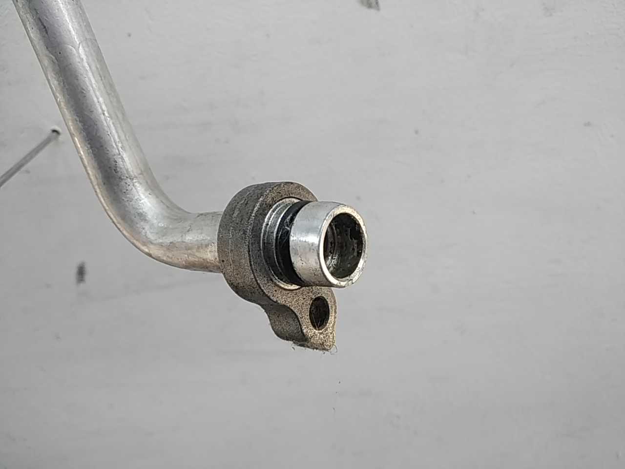 Шланг кондиционера