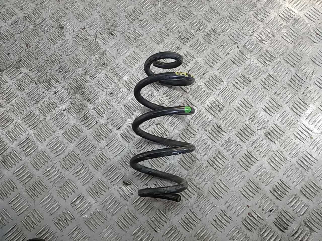 Пружина задняя