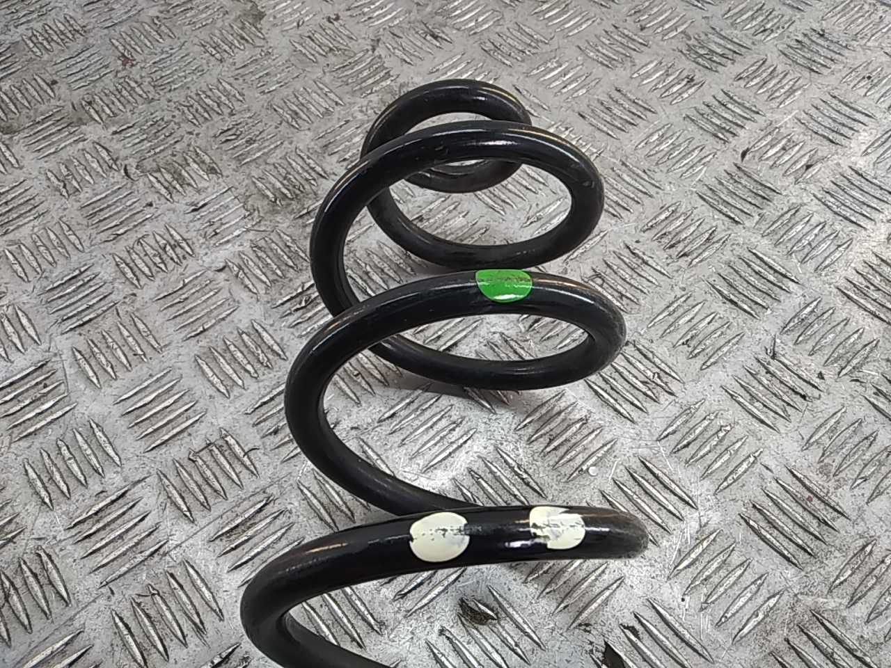 Пружина задняя