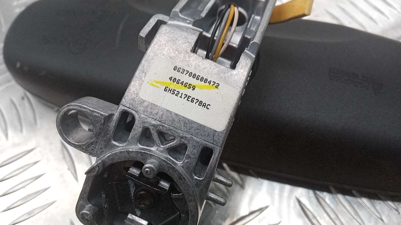 Зеркало заднего вида