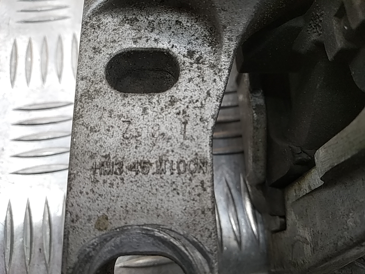 Опора двигателя правая