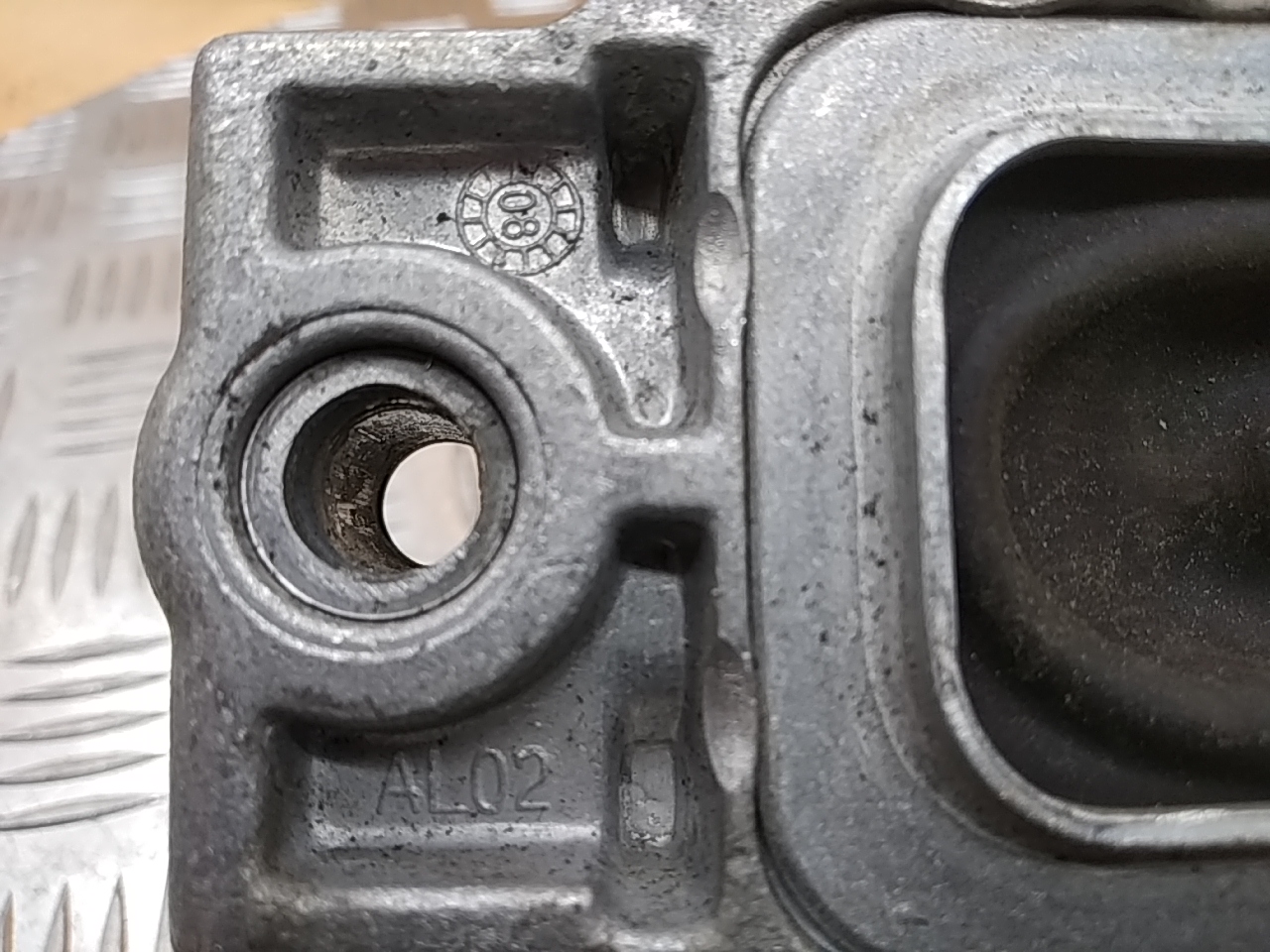 Опора двигателя правая