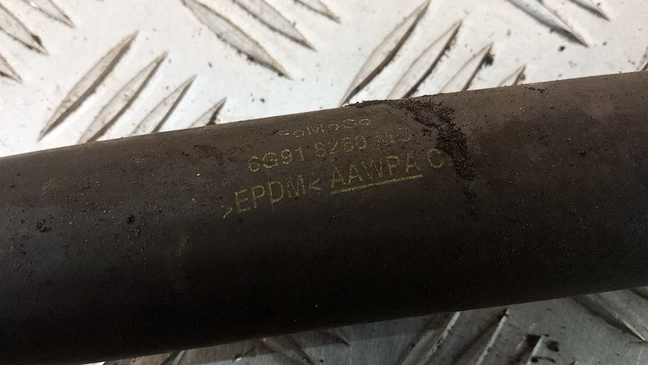 Патрубок радиатора