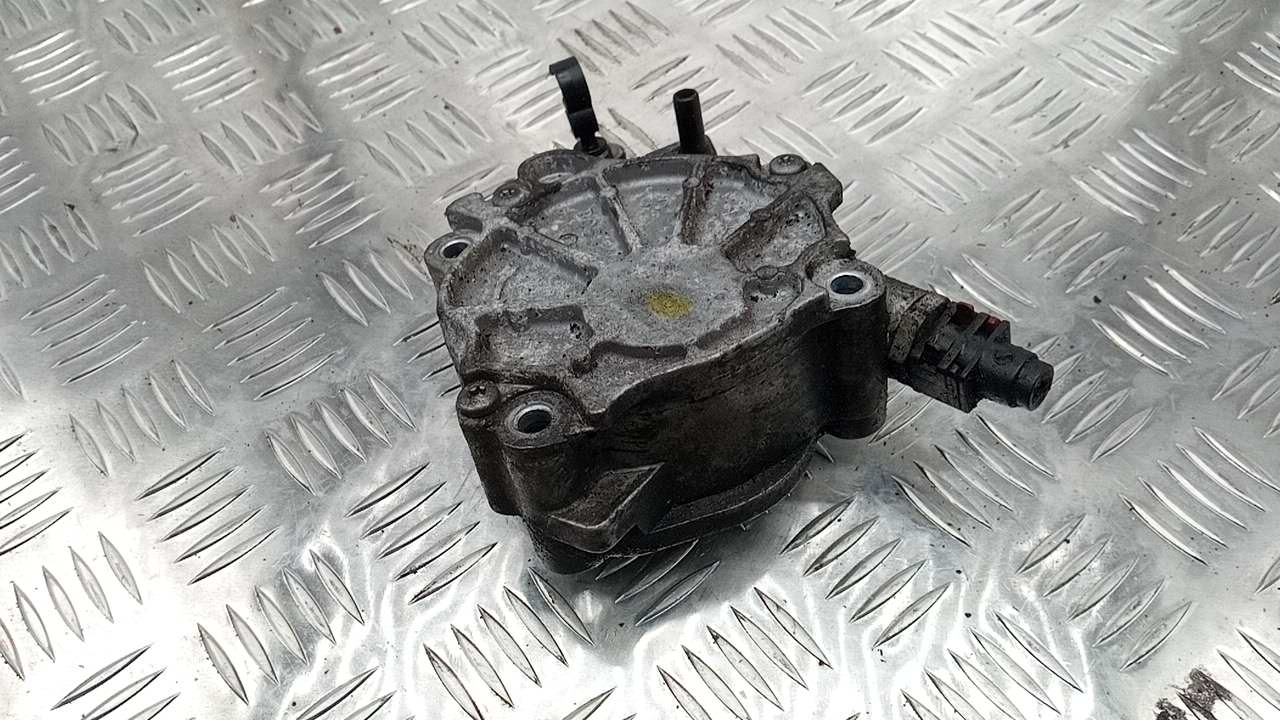 Насос вакуумный