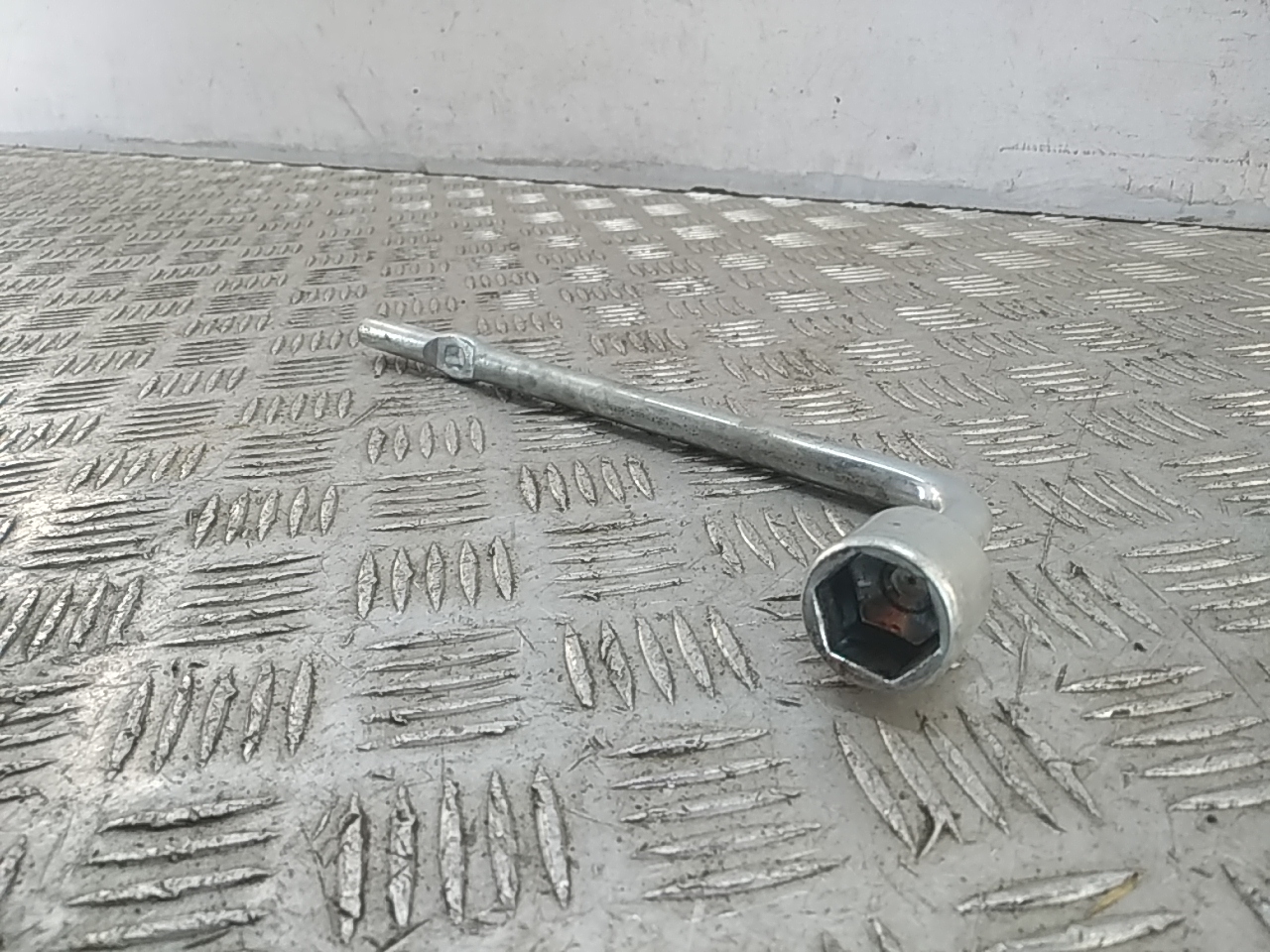 Ключ торцевой