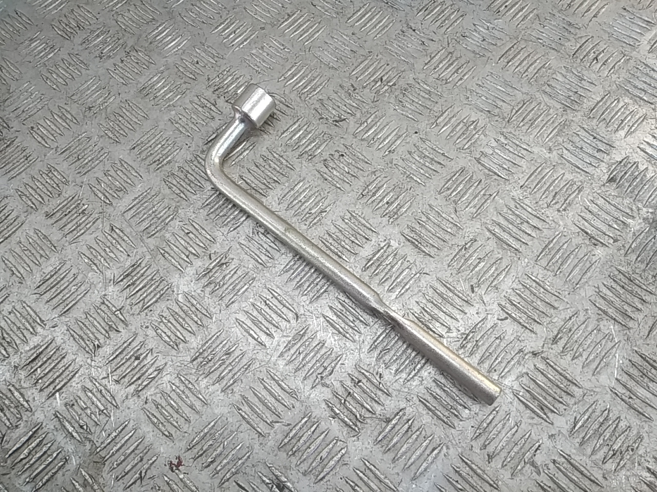 Ключ торцевой