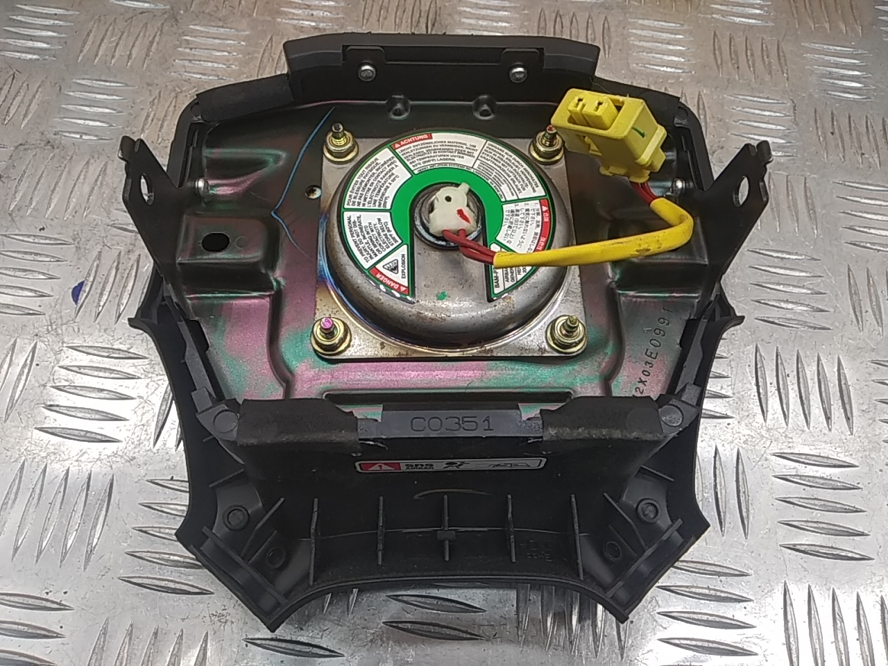 Подушка безопасности в рулевое колесо