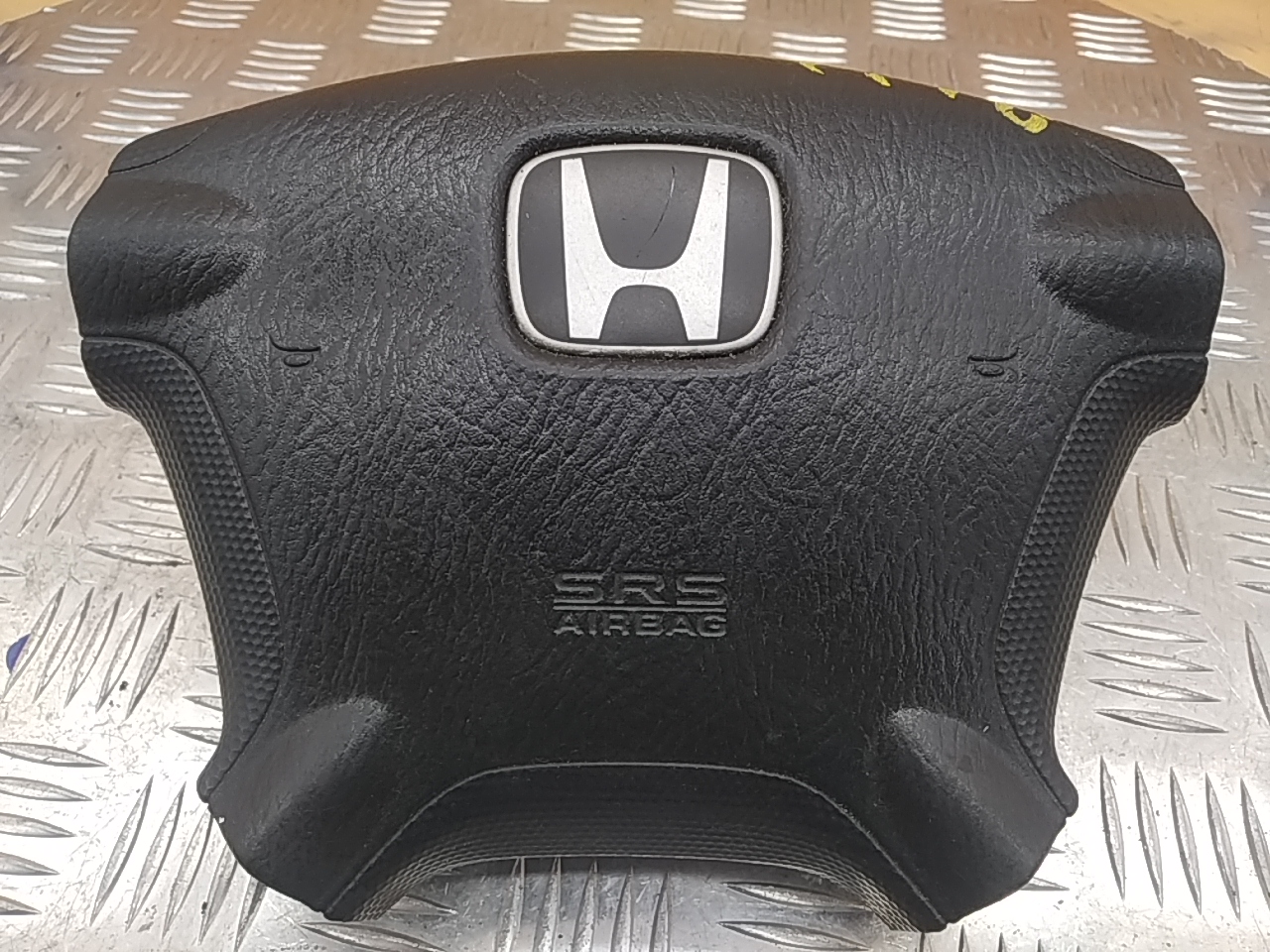 Подушка безопасности в рулевое колесо