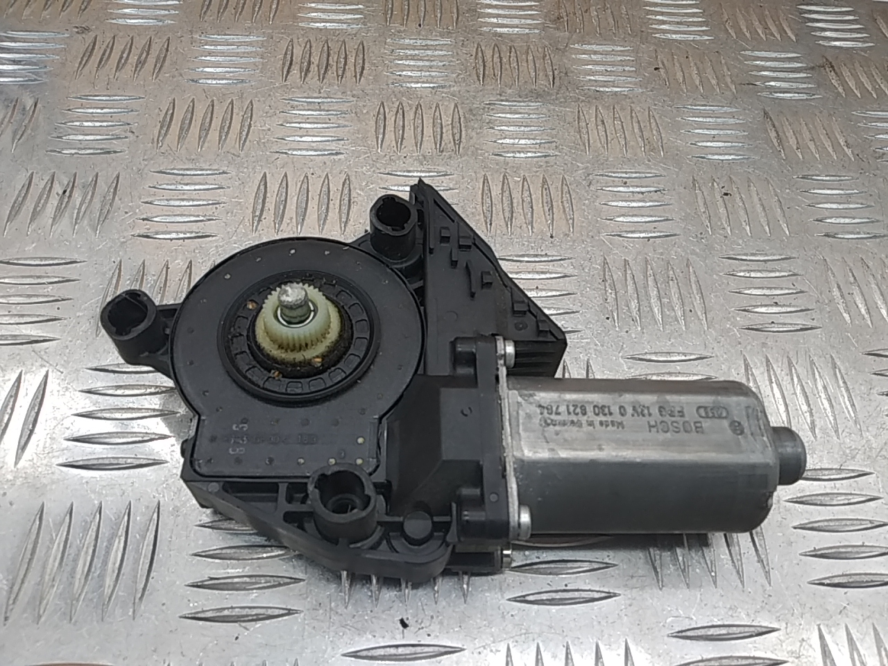 Моторчик стеклоподъемника