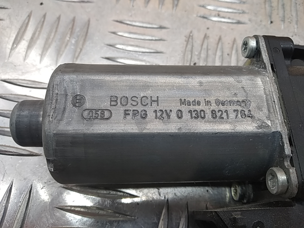 Моторчик стеклоподъемника