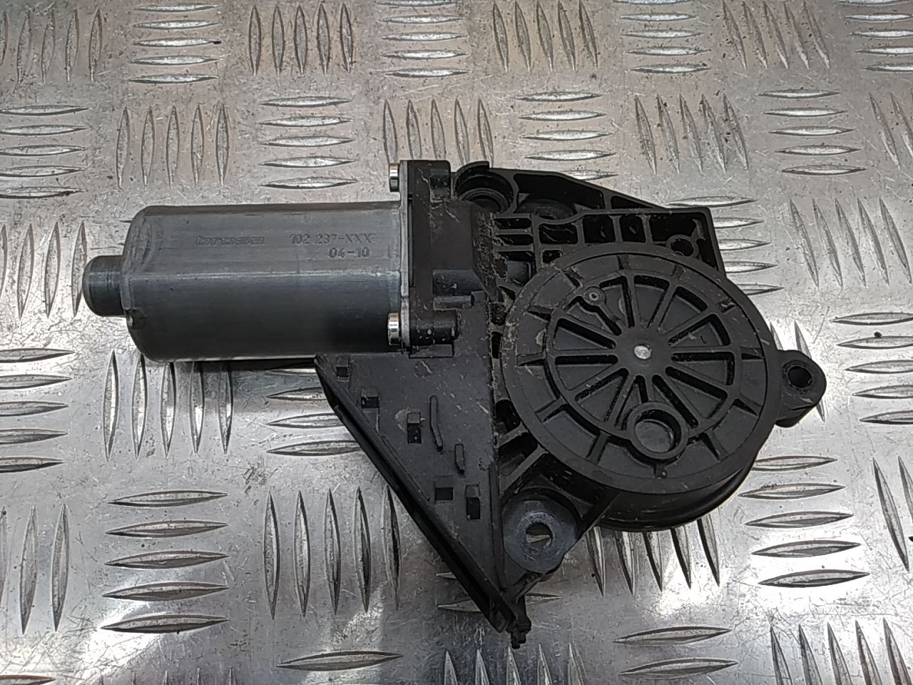 Моторчик стеклоподъемника