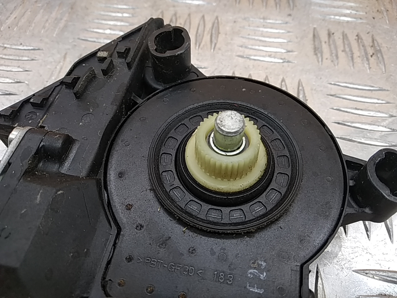 Моторчик стеклоподъемника