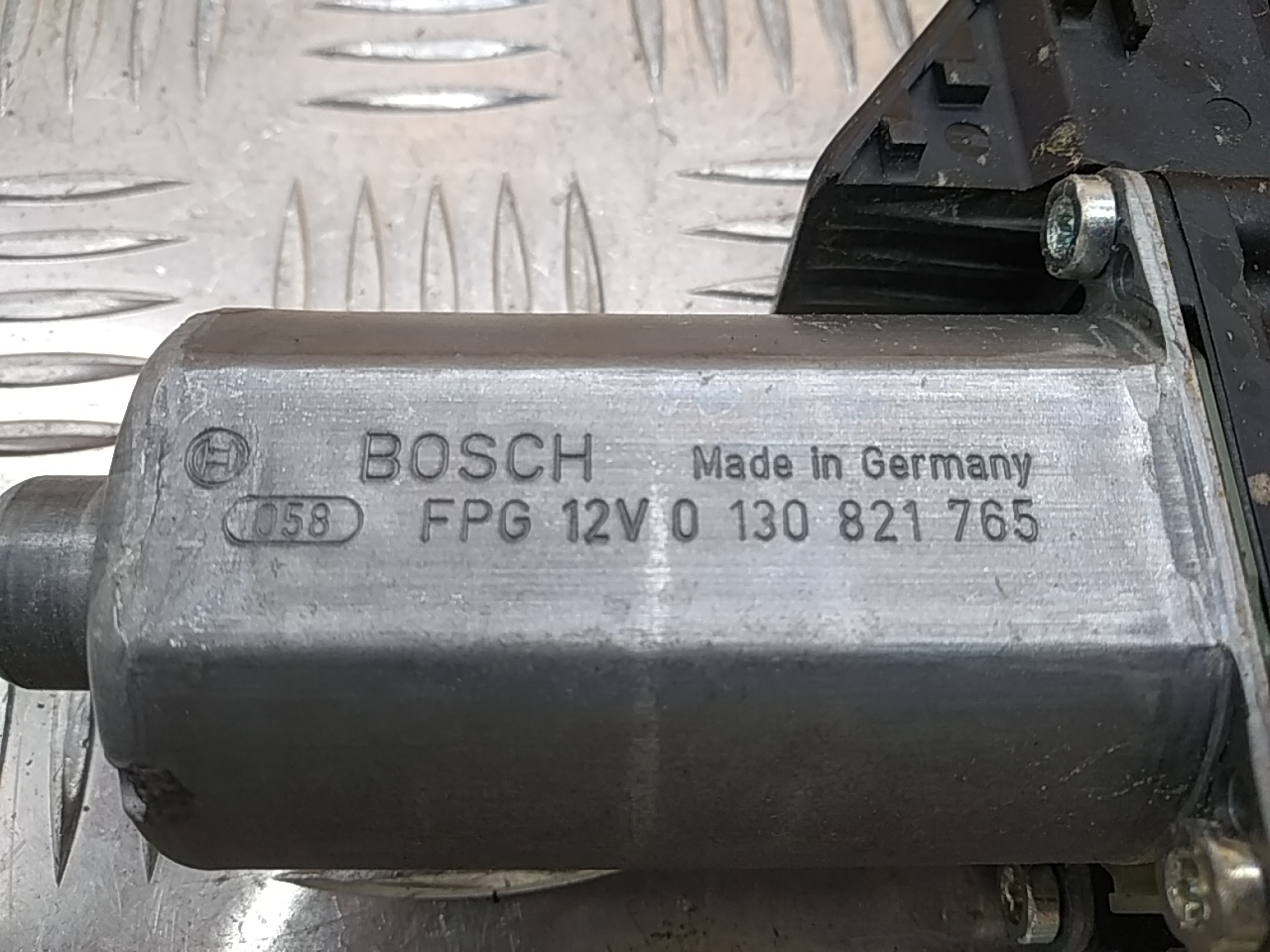 Моторчик стеклоподъемника