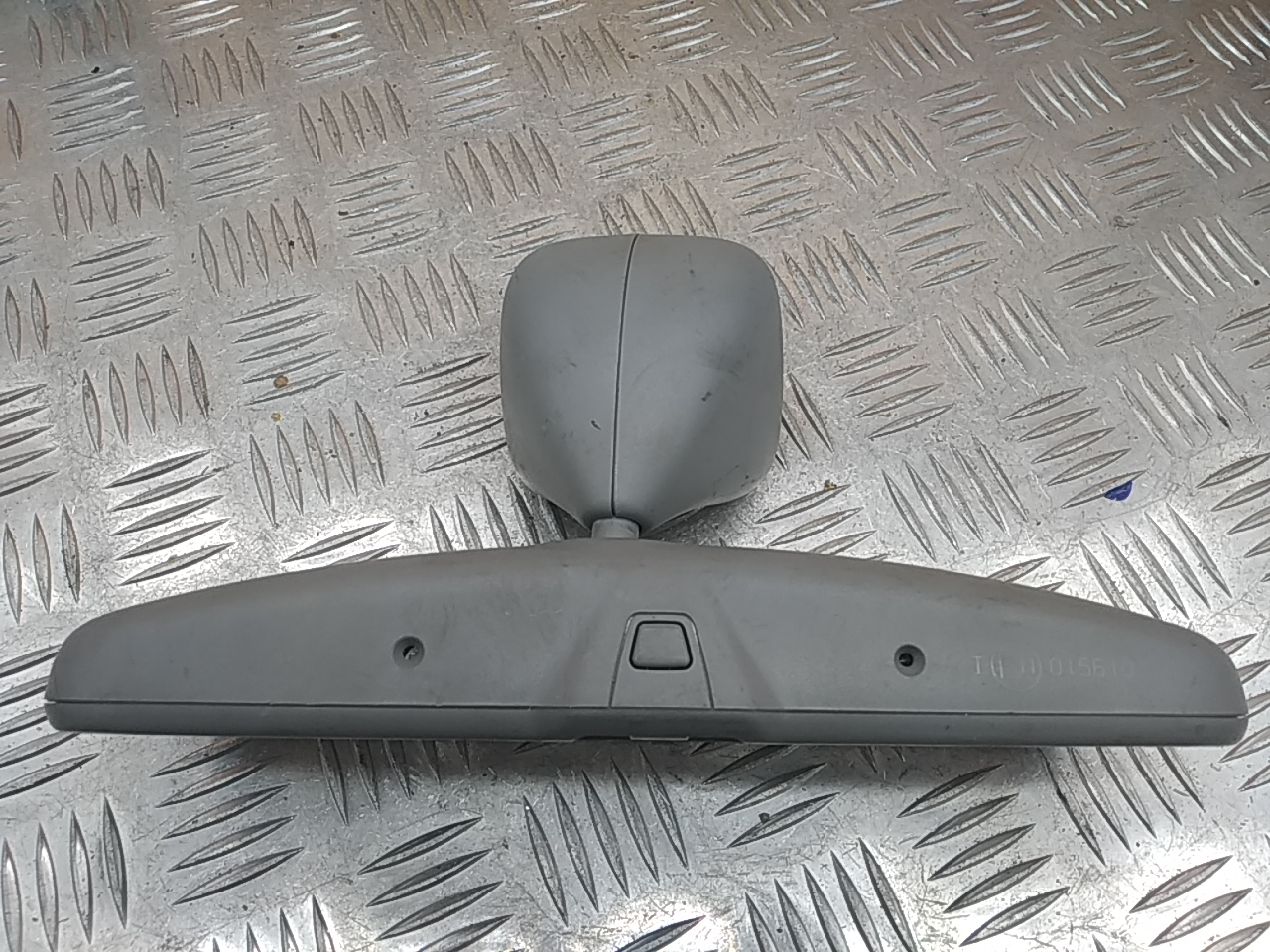 Зеркало заднего вида