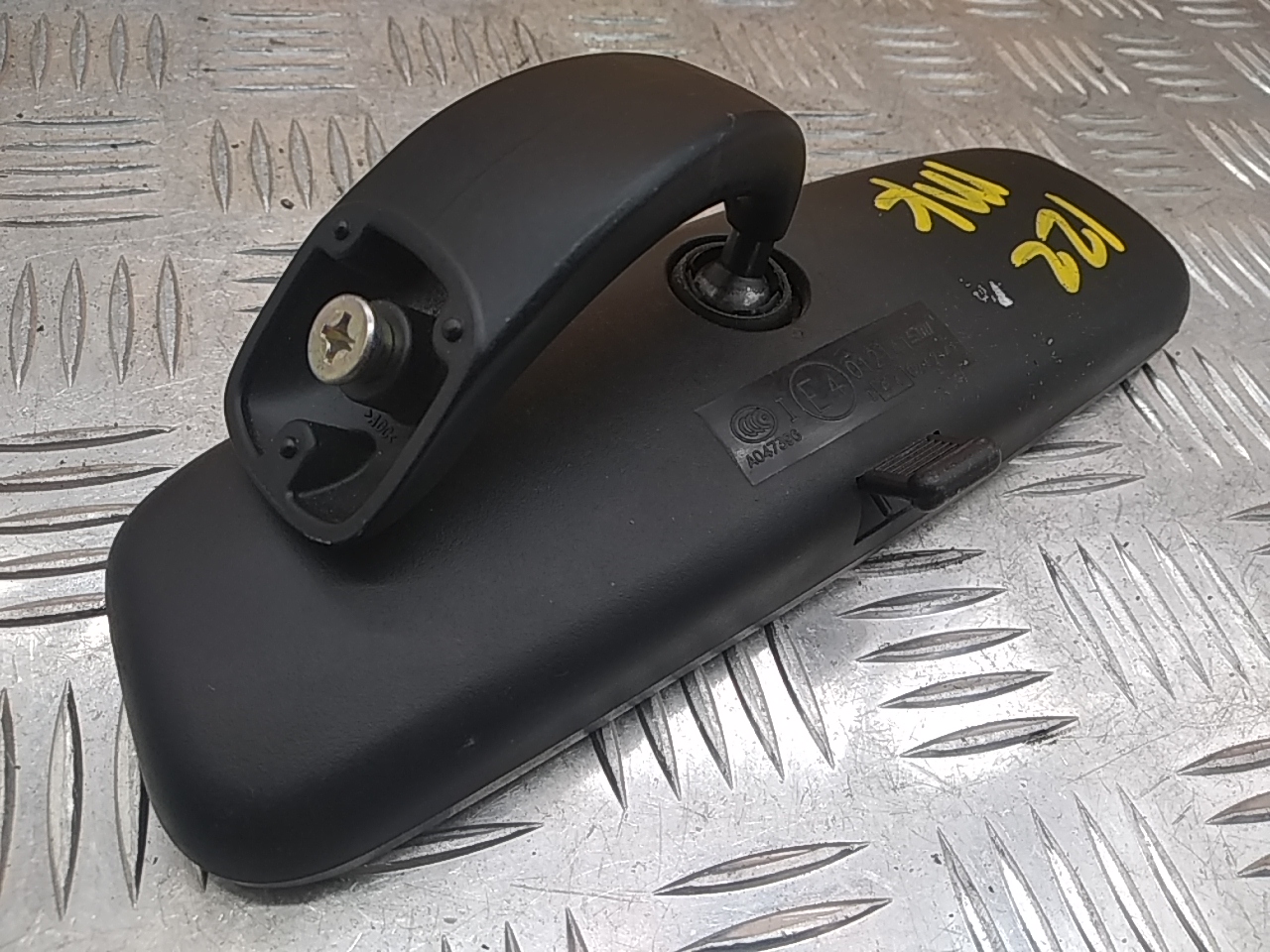 Зеркало заднего вида