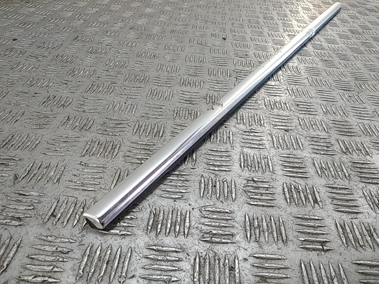 Накладка стекла заднего правого