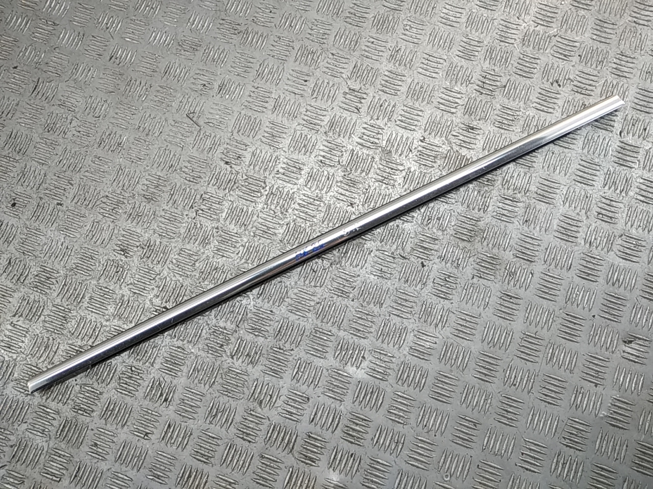 Накладка стекла заднего правого