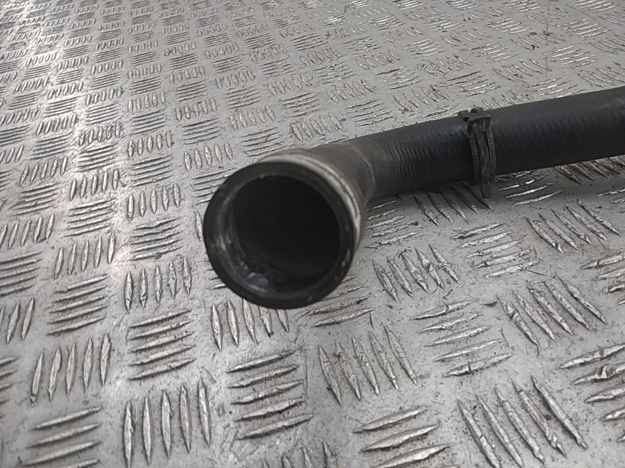 Патрубок радиатора