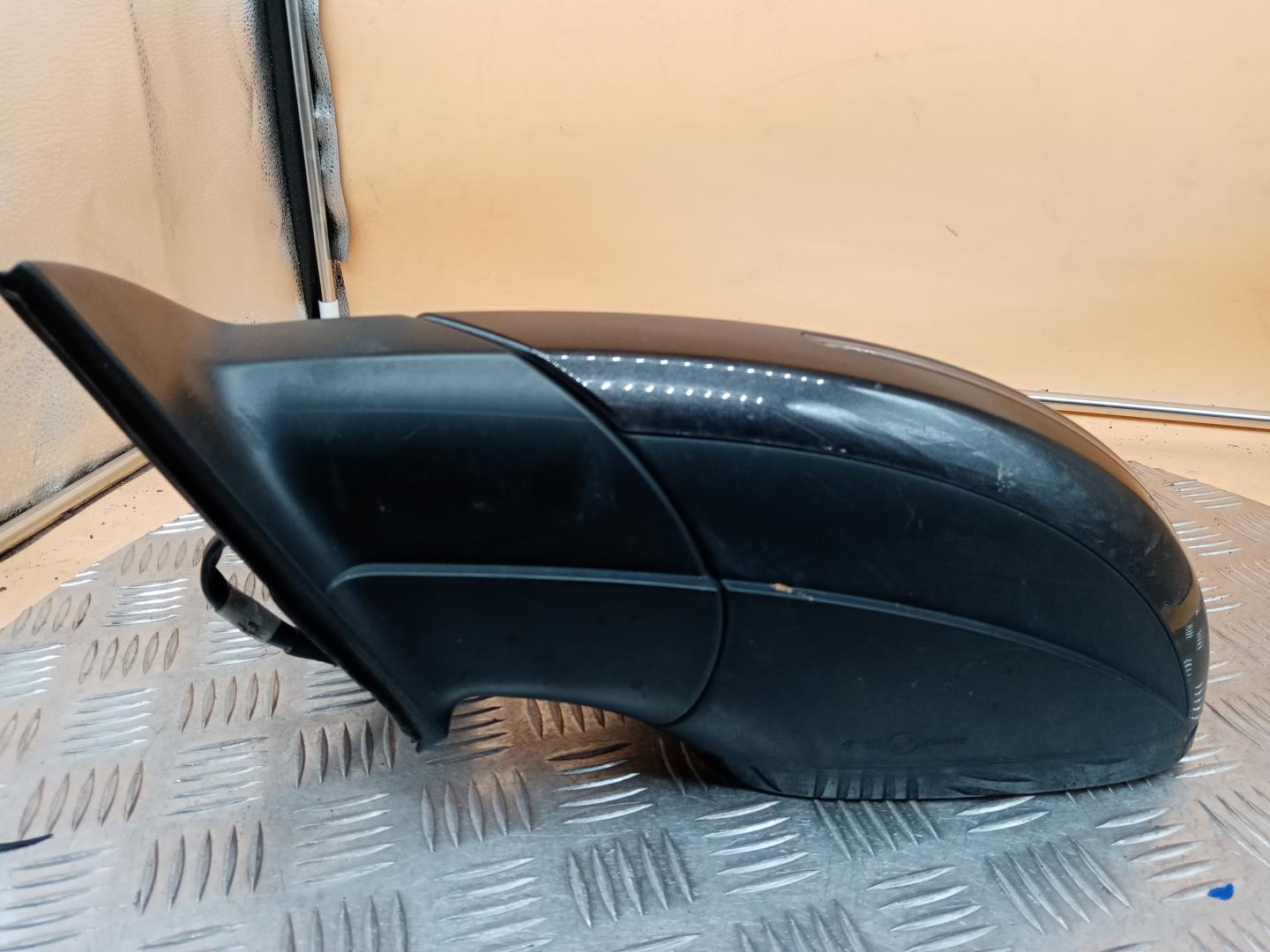 Зеркало левое электрическое