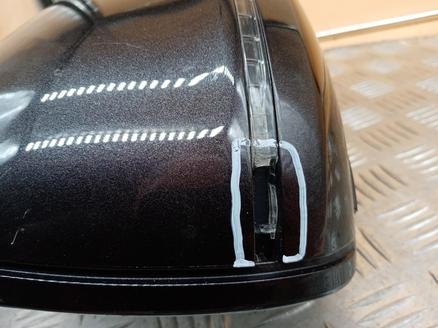 Зеркало правое электрическое