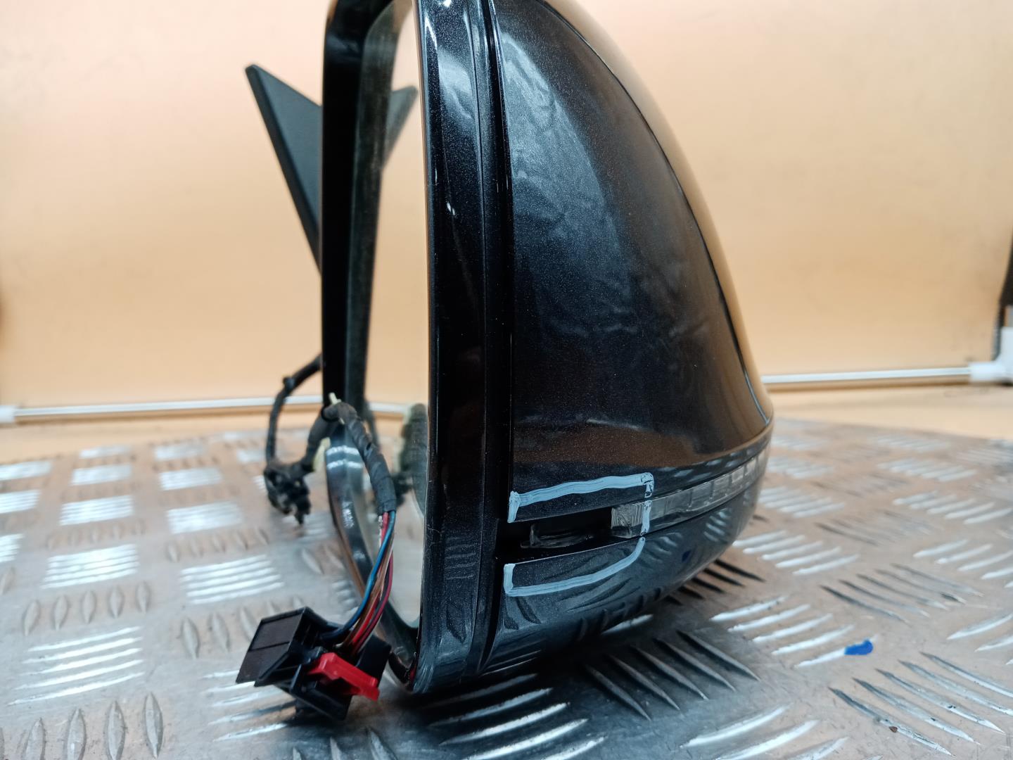 Зеркало правое электрическое