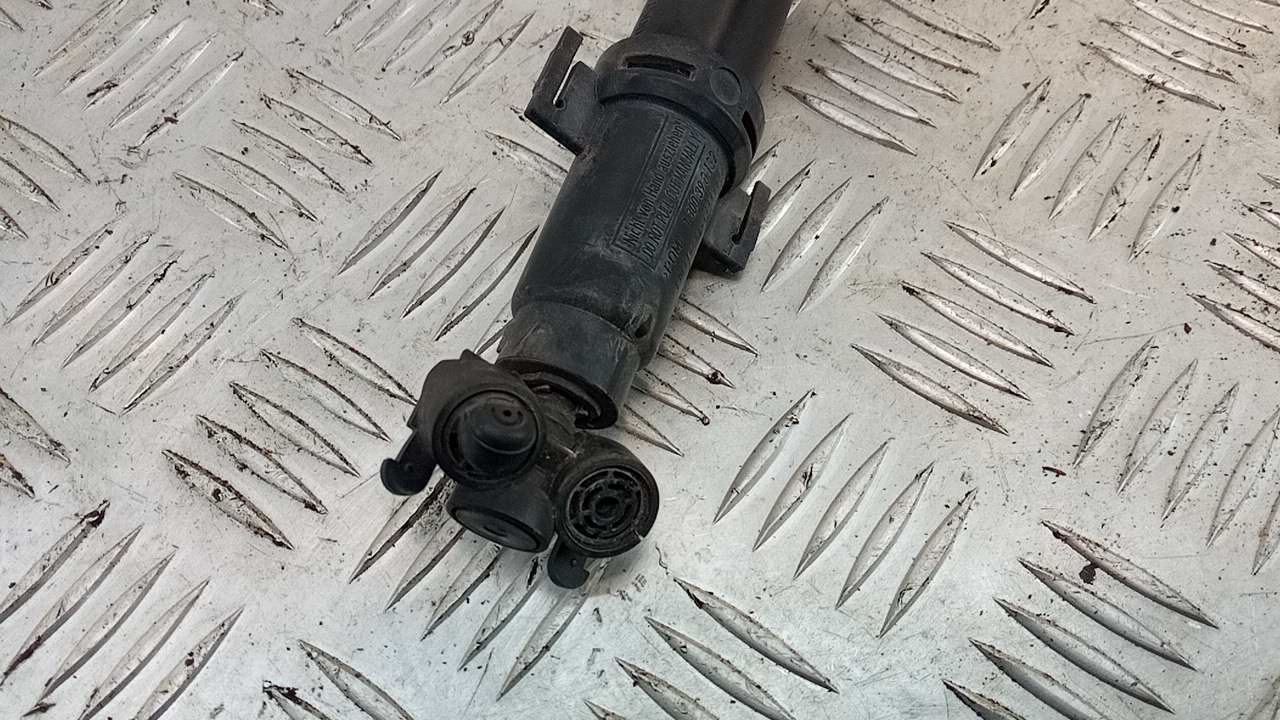 Форсунка омывателя фары