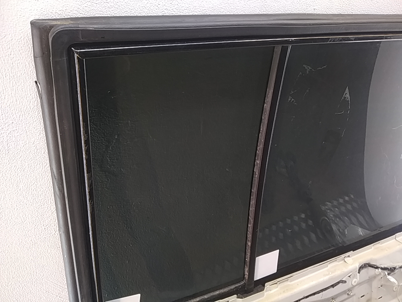 Уплотнитель двери