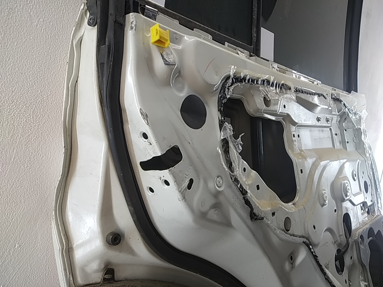 Уплотнитель двери