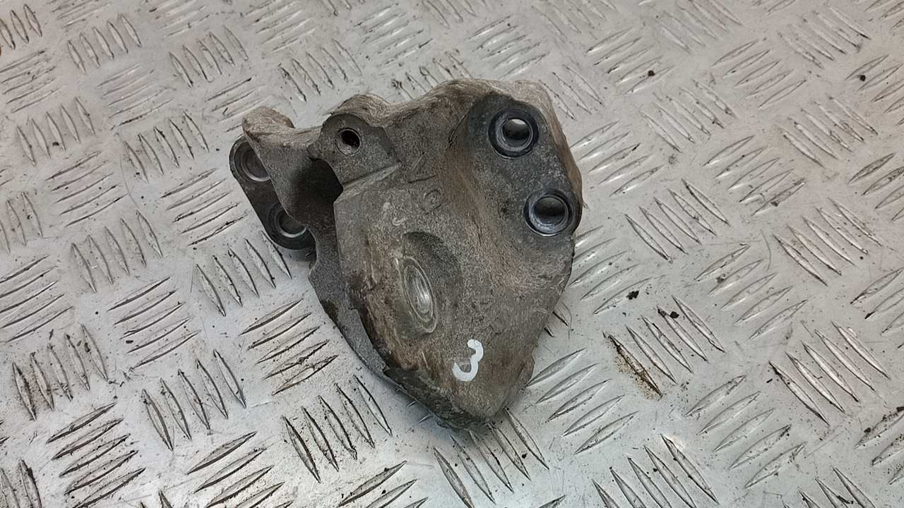 Кронштейн двигателя задний