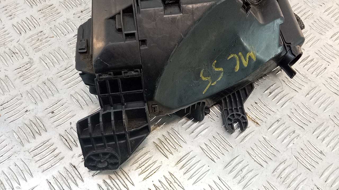 Корпус блока предохранителей