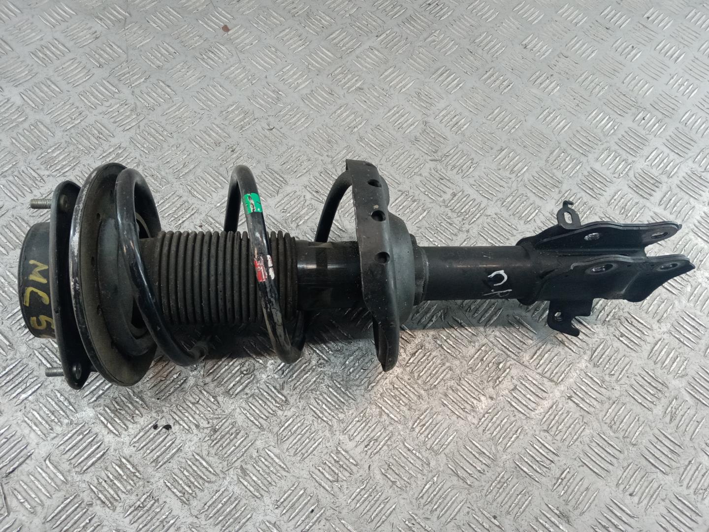 Пружина передняя