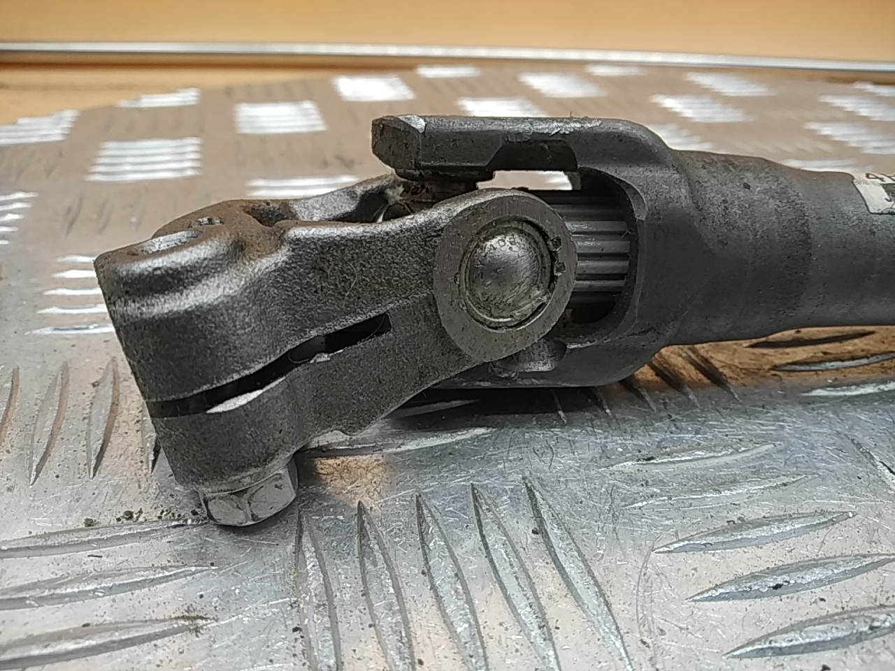 Кардан рулевой