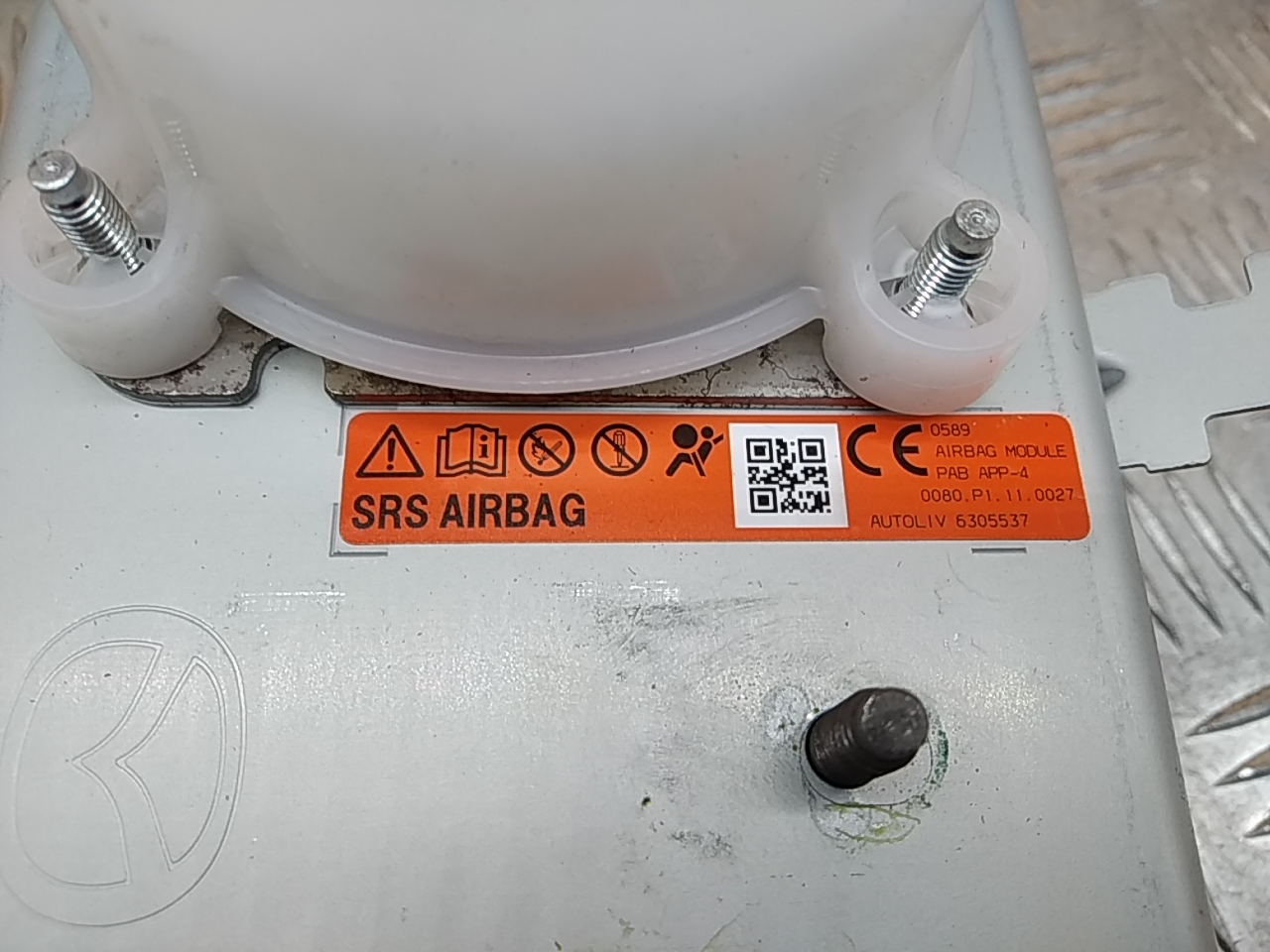 Подушка безопасности пассажирская (в торпедо)